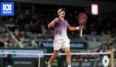 Joao Fonseca reaches first grand slam quarterfinal while Iga Świątek is out of French Open
