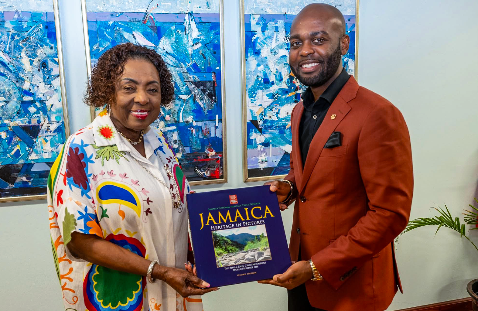 CWI PRESIDENT AND JAMAICA SPORTS MINISTER DISCUSS STRATEGIC PARTNERSHIP TO ADVANCE CRICKET DEVELOPMENT