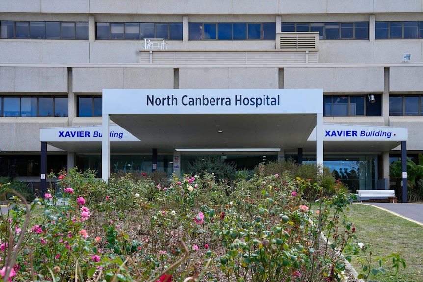 Building with sign saying North Canberra Hospital.