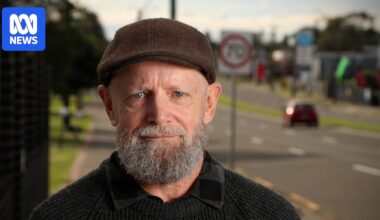 Hitchhiker tells NSW missing persons inquiry of Ivan Milat encounter