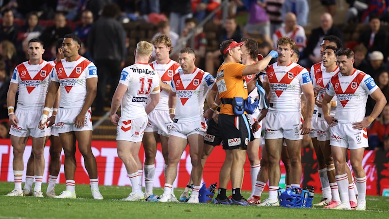 Winning chance slips through Dragons’ fingers as Knights hold on