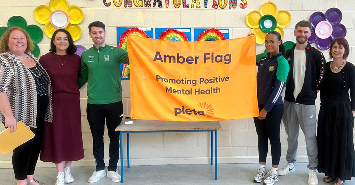 Boxing ace Roisin Hegarty raises first Amber Flag at former school