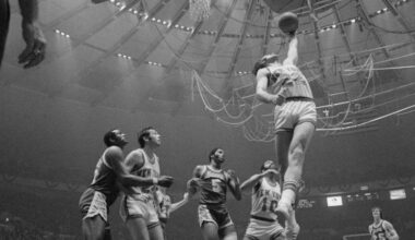 The last time the Knicks made the NBA Finals, New York was a different world
