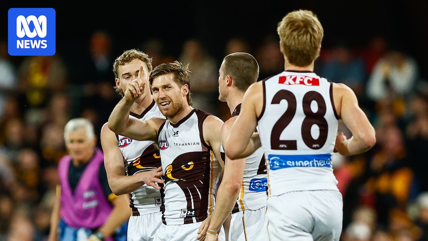 AFL Rd 15 live updates: Gold Coast Suns vs Hawthorn at Carrara – blog, scores and stats