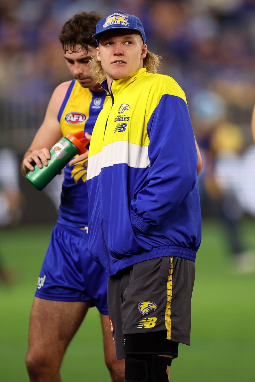 Ginbey at three-quarter time.