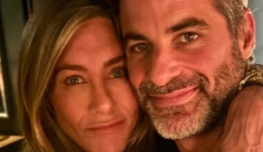 Jennifer Aniston’s boyfriend Jim Curtis pulls New York City home from market