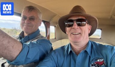 Friends recreate historic journey from Adelaide to Darwin in 1925 Studebaker cars