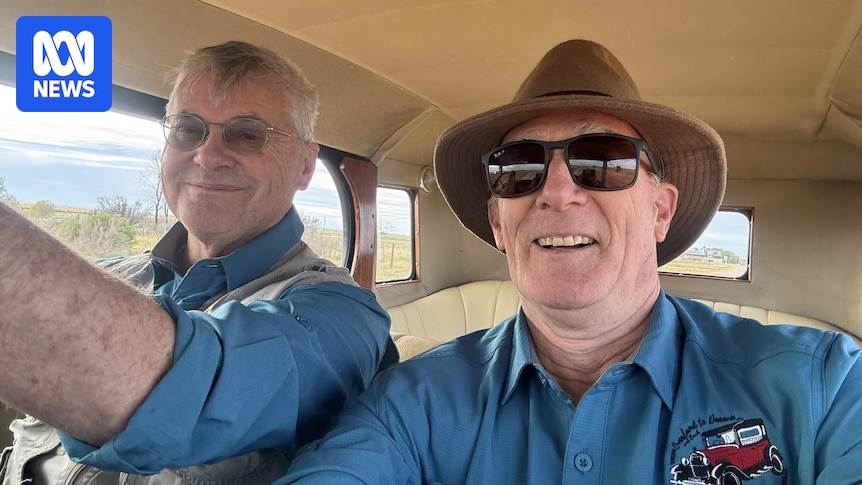 Friends recreate historic journey from Adelaide to Darwin in 1925 Studebaker cars
