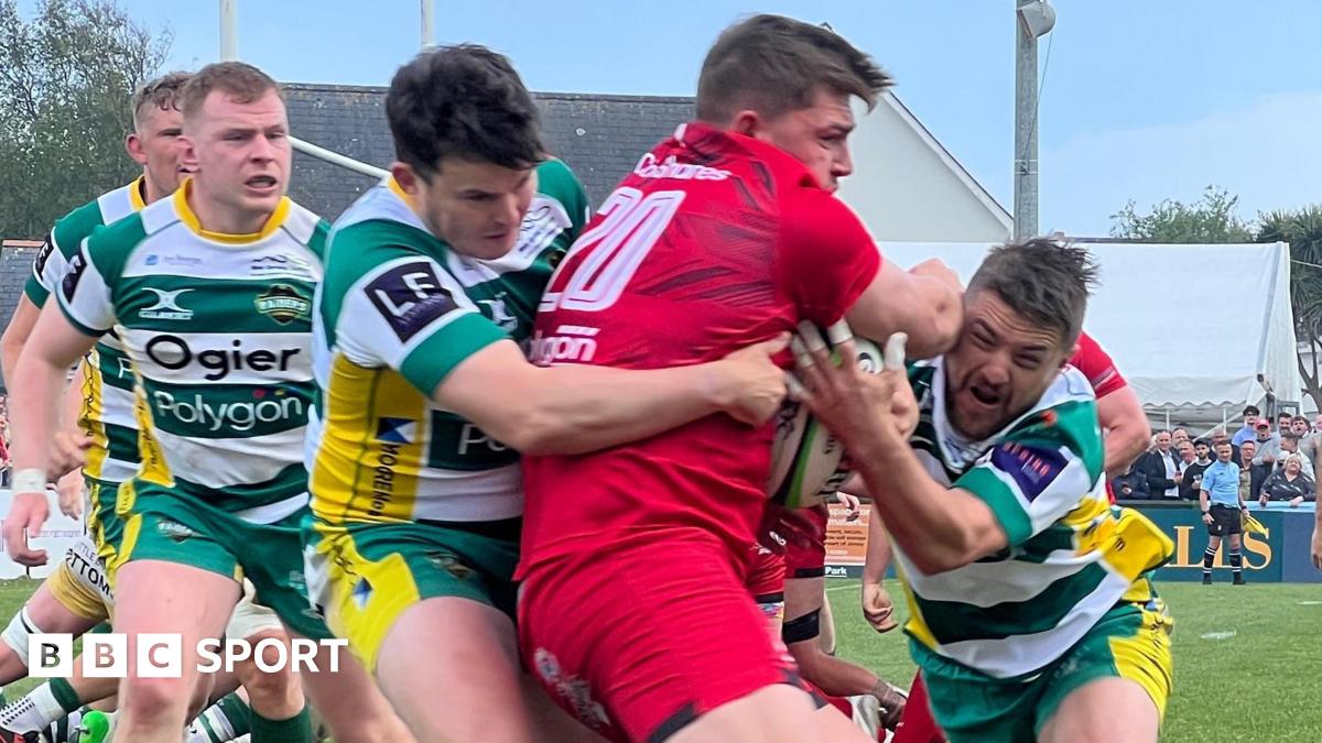 Jersey play Guernsey in the Siam Cup
