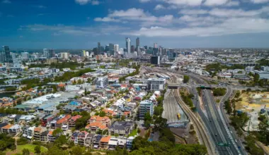 Real estate: capital city auction clearance rates fall below 50 per cent for the first time since COVID