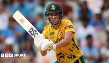 South Africa vs India LIVE: Women's T20 World Cup, Old Trafford - cricket score, commentary & highlights - BBC