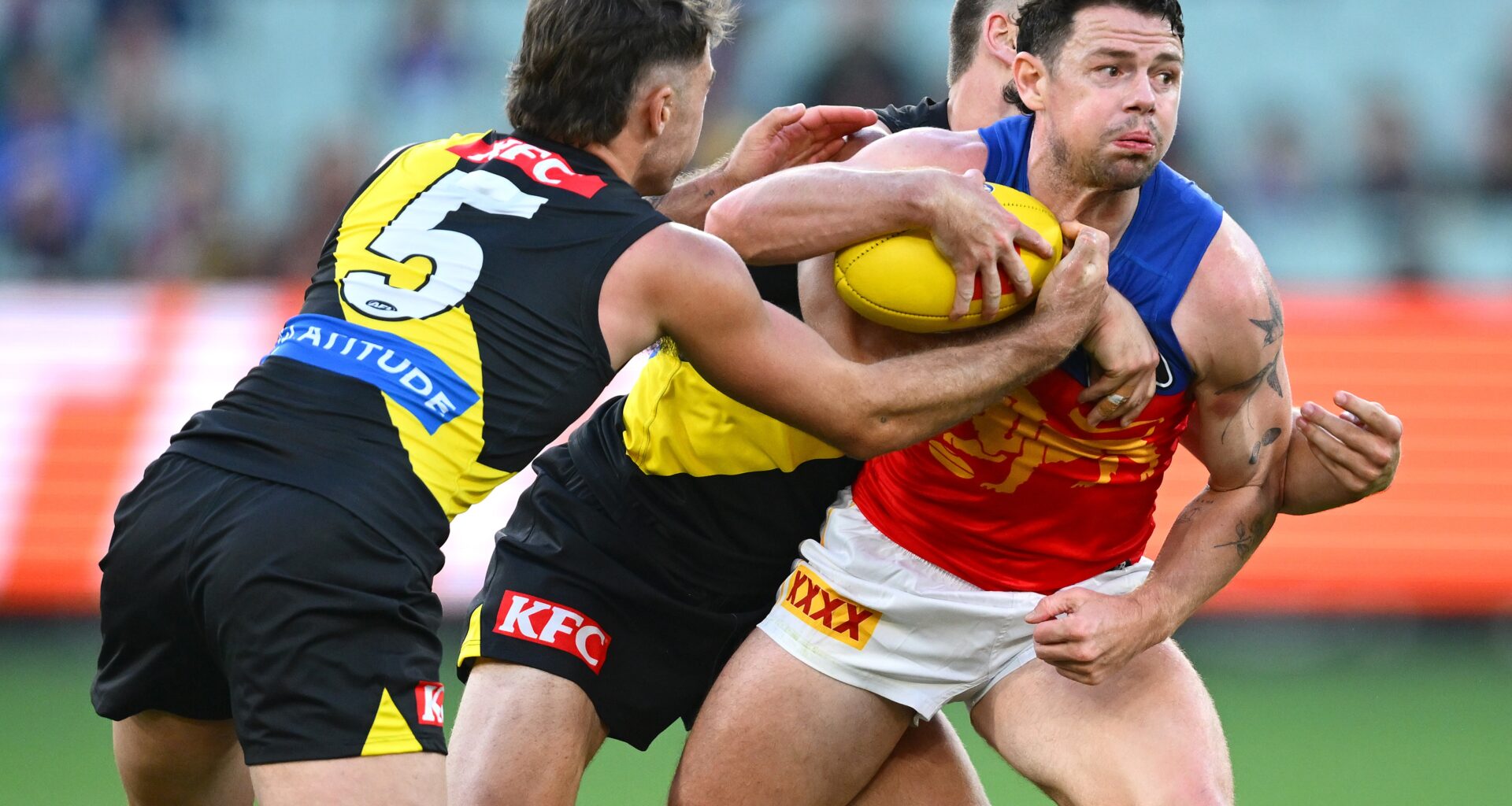 Final teams in as Tigers look to tame Lions in Hobart. LIVE from 1.10pm AEST