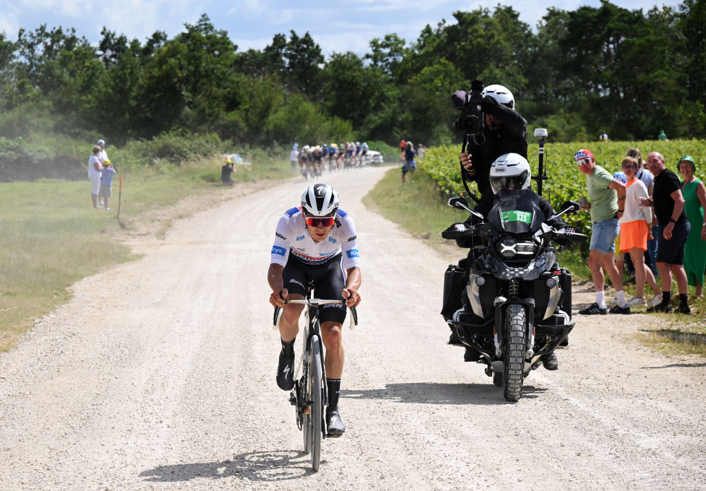 2024 Tour de France: Remco Evenepoel attacks on stage 8