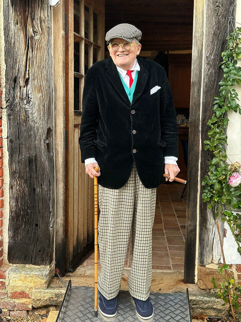david hockney, british painter who filled the world with color, dies aged 88 - 3