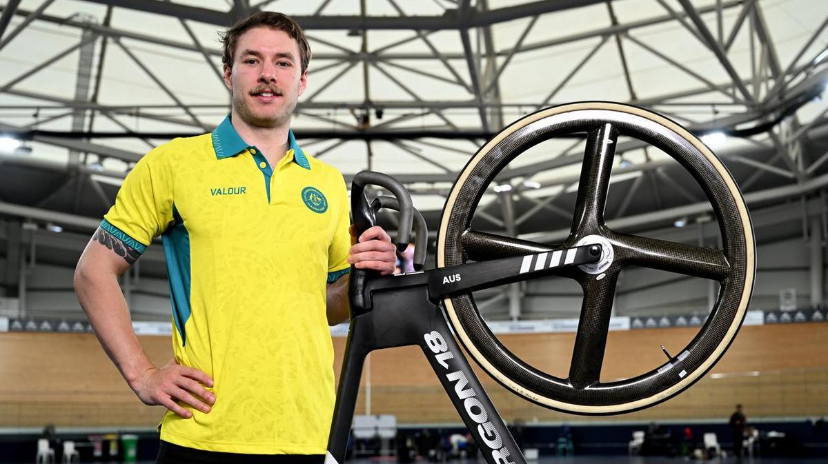 Aussie Leigh Hoffman talks up spicy cycling rivalry with British defector Matthew Richardson