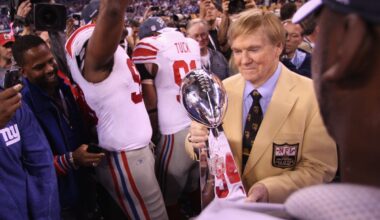 Raymond Berry, NFL Hall of Fame wide receiver, dies aged 93
