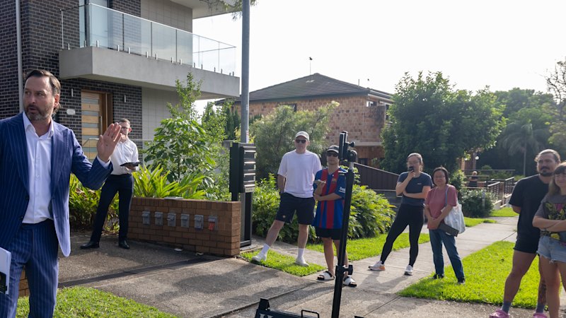 Australia property: Melbourne, Strathfield, Parramatta among suburbs where property sellers lose money