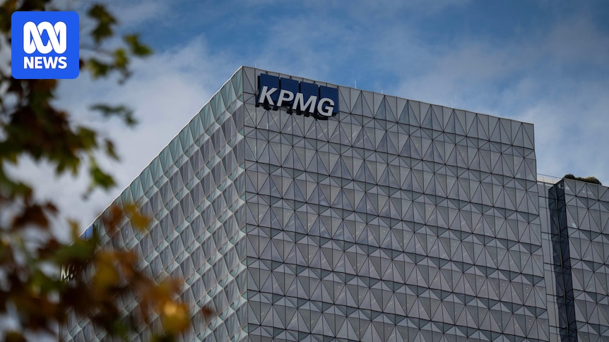 Federal government has contracts worth more than $650m with embattled KPMG