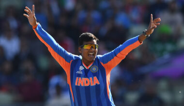 Deepti snares 5-10 as India crush Pakistan