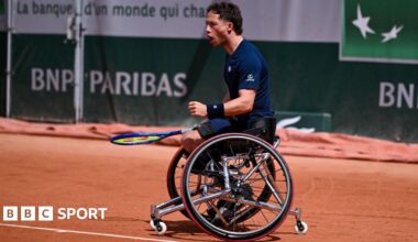 Alfie Hewett celebrates winning a point during his quarter-final win at the French Open