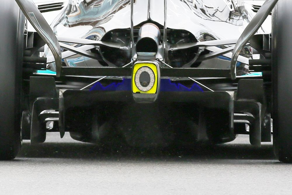 Mercedes diffuser