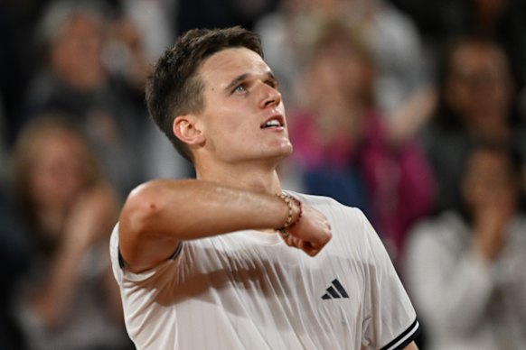 Jakub Mensik is just the fifth Czech man to reach the Roland-Garros semi-finals.