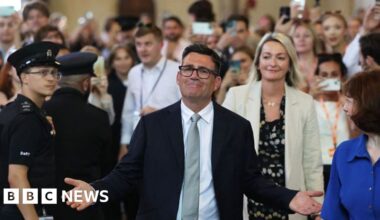 Labour MPs mull leadership challenge to prevent Burnham 'coronation' - BBC