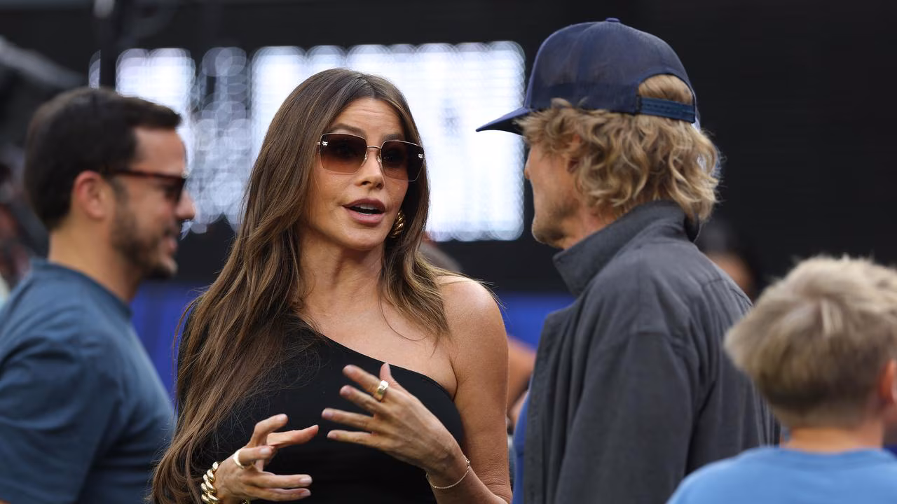 A-list pair turns heads at World Cup - News.com.au