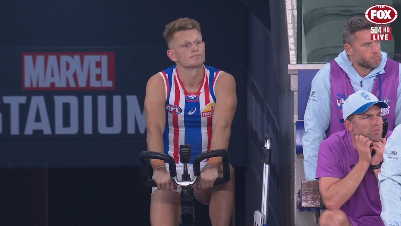 AFL 2026: Why was Adam Treloar benched for third quarter, Western Bulldogs lose to Adelaide Crows, Luke Beveridge presser, retirement, calf injury