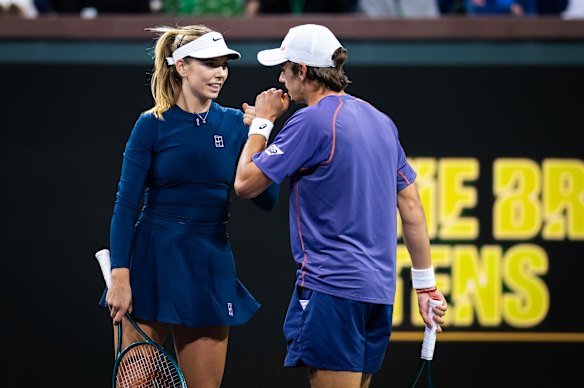 De Minaur’s fiancee, Katie Boulter, is a constant support.