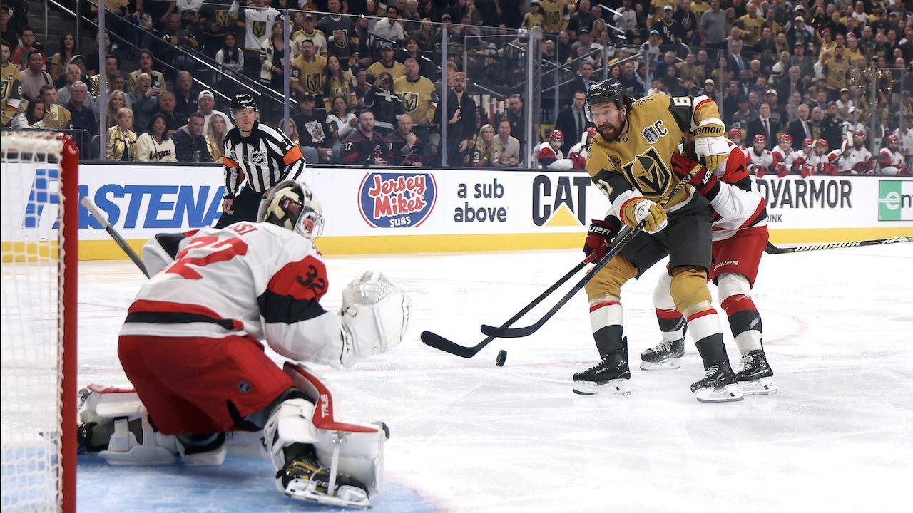 Bussi robs Stone | NHL.com