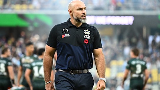 Todd Payten has signed a new deal to stay on as North Queensland coach.