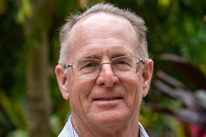 A head shot of Professor John Rolfe.