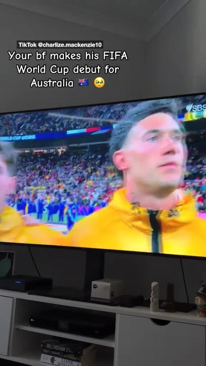 Socceroos goalkeeper receives flattering messages after viral video