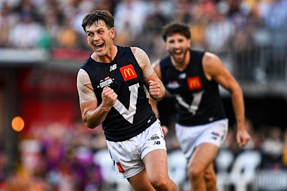 Butters and Marcus Bontempelli would be teammates again if the Power superstar makes the move to Whitten Oval.
