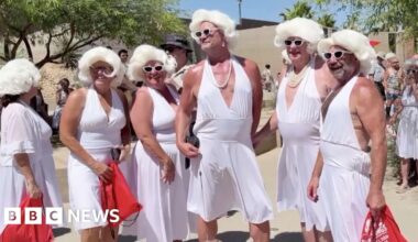 Marilyn Monroe 'lookalikes' gather to celebrate her 100th birthday