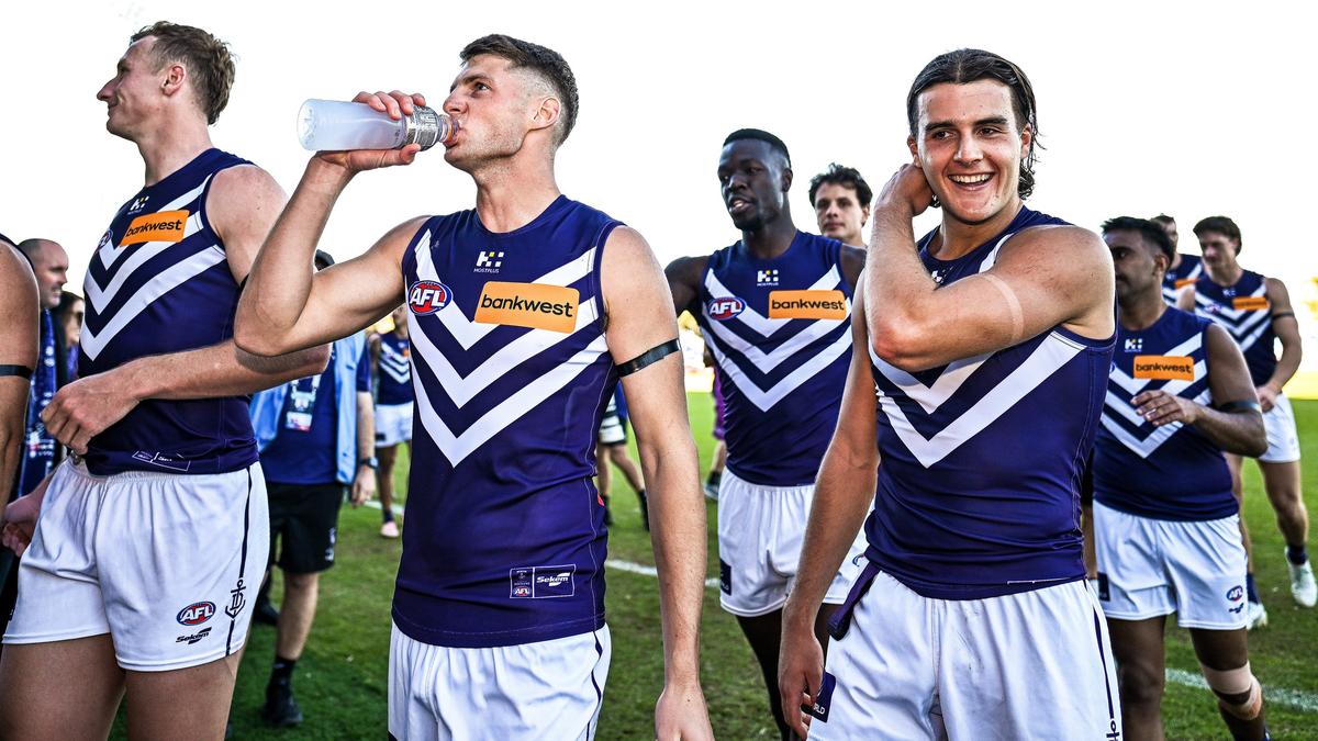 Fremantle Dockers coach Justin Longmuir and star Hayden Young say break for bye will not be used to relax