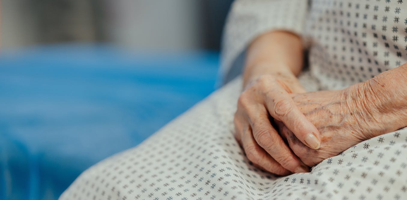 Dementia care: how praise can help – and when it can miss the mark