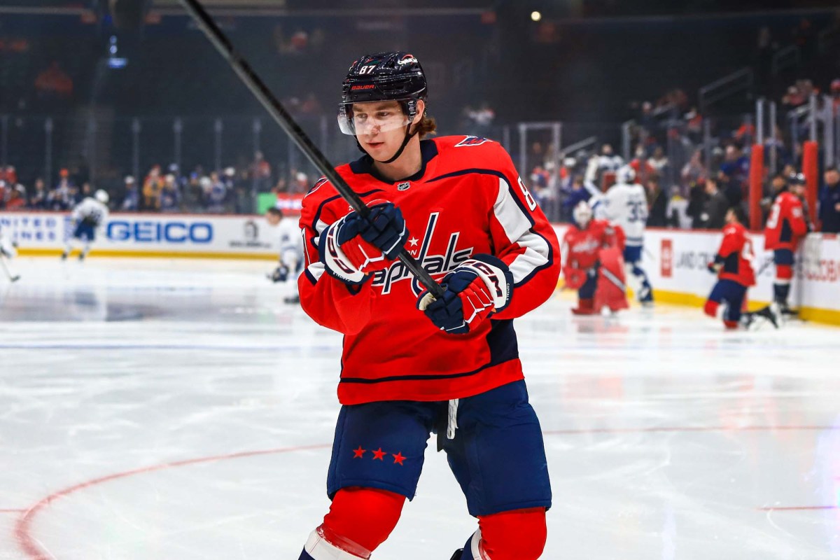 Bogdan Trineyev gets his first NHL Upper Deck ‘Young Guns’ rookie card