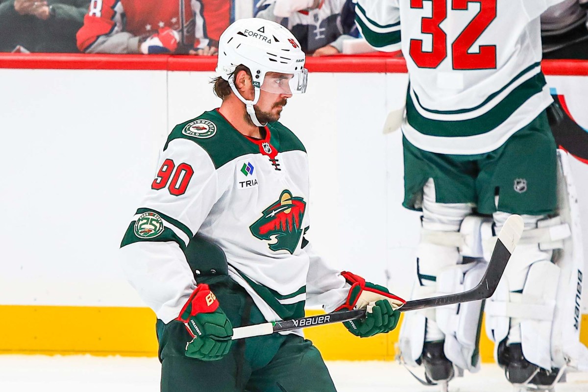 Marcus Johansson signs two-year contract with Färjestad BK of SHL, signaling likely end to NHL career
