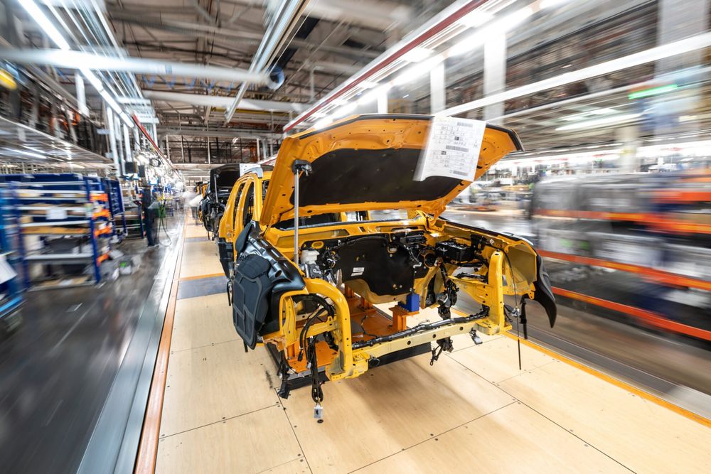 AI fumbles led Ford to re-hire senior engineers