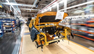 AI fumbles led Ford to re-hire senior engineers