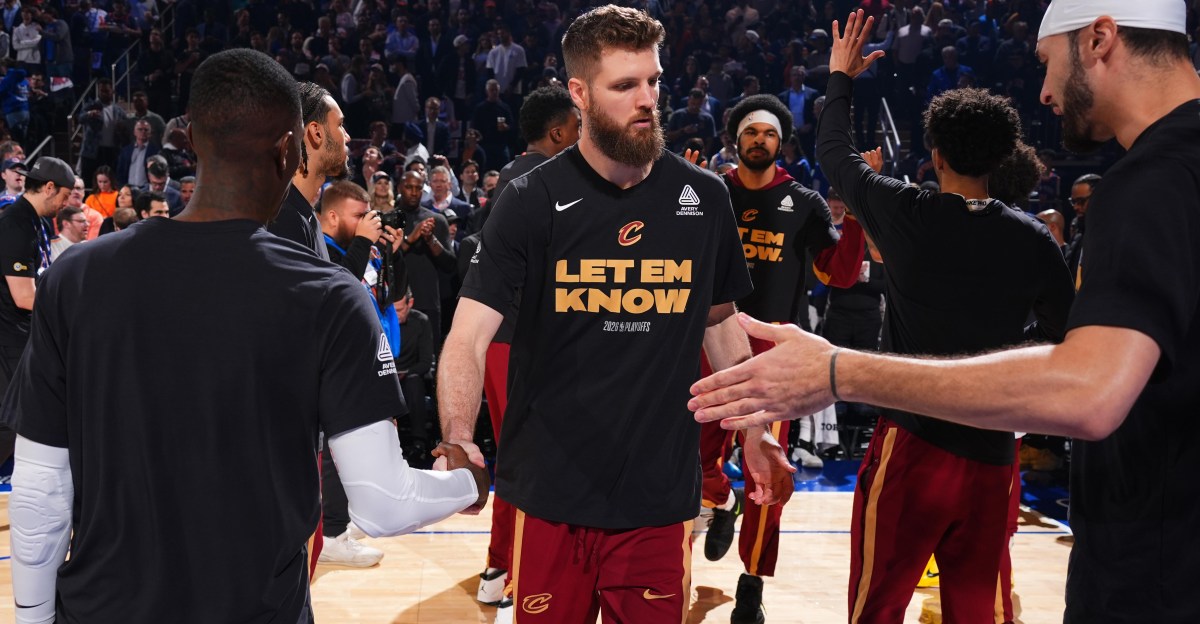 Report: Sixers interested in Dean Wade in free agency
