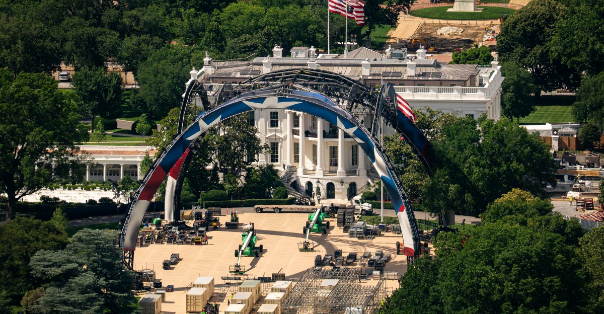 Trump wants to keep UFC White House setup: ‘We’ll never, ever take it down!’