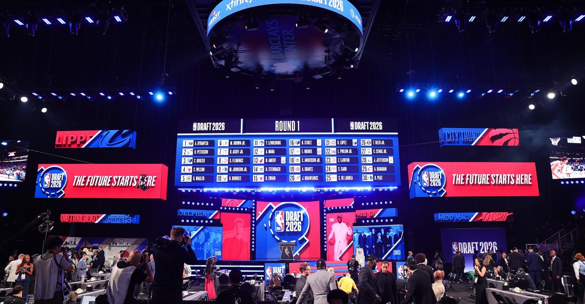 Lakers acquire No. 56 pick in trade with Bulls