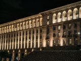 Low-light samples, telephoto camera (3x) - 70mm, f/2.5, ISO 800, 1/14s (4608x3456px) - Honor Magic V6 review