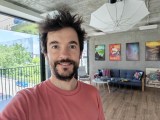 Selfie samples, rear main camera (1x) - 23mm, f/1.6, ISO 80, 1/50s (4096x3072px) - Honor Magic V6 review