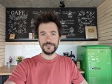 Selfie samples, cover selfie camera - 21mm, f/2.2, ISO 200, 1/33s (5120x3840px) - Honor Magic V6 review