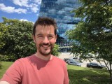 Selfie samples, internal camera - f/2.4, ISO 100, 1/348s (3280x2460px) - Motorola Razr 70 review