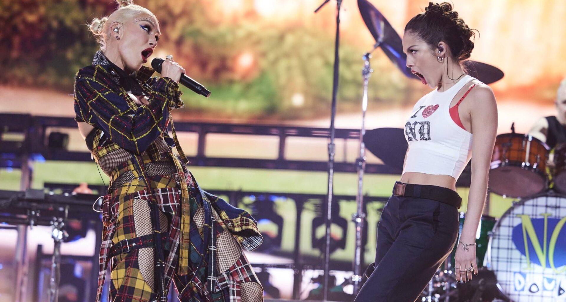 Watch Olivia Rodrigo make surprise appearance at No Doubt's final Las Vegas Sphere show